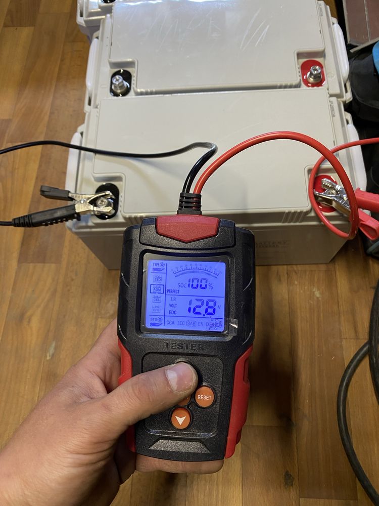 Продам акумулятори AGM 12v 65ah