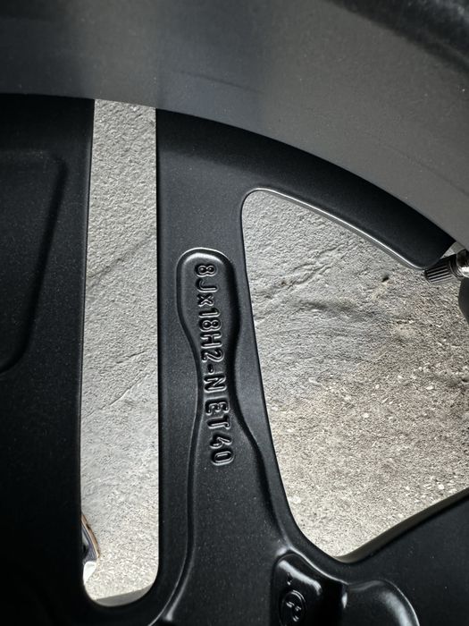 Felgi AMG z oponami 235/40 R18 A35 A45 CLA