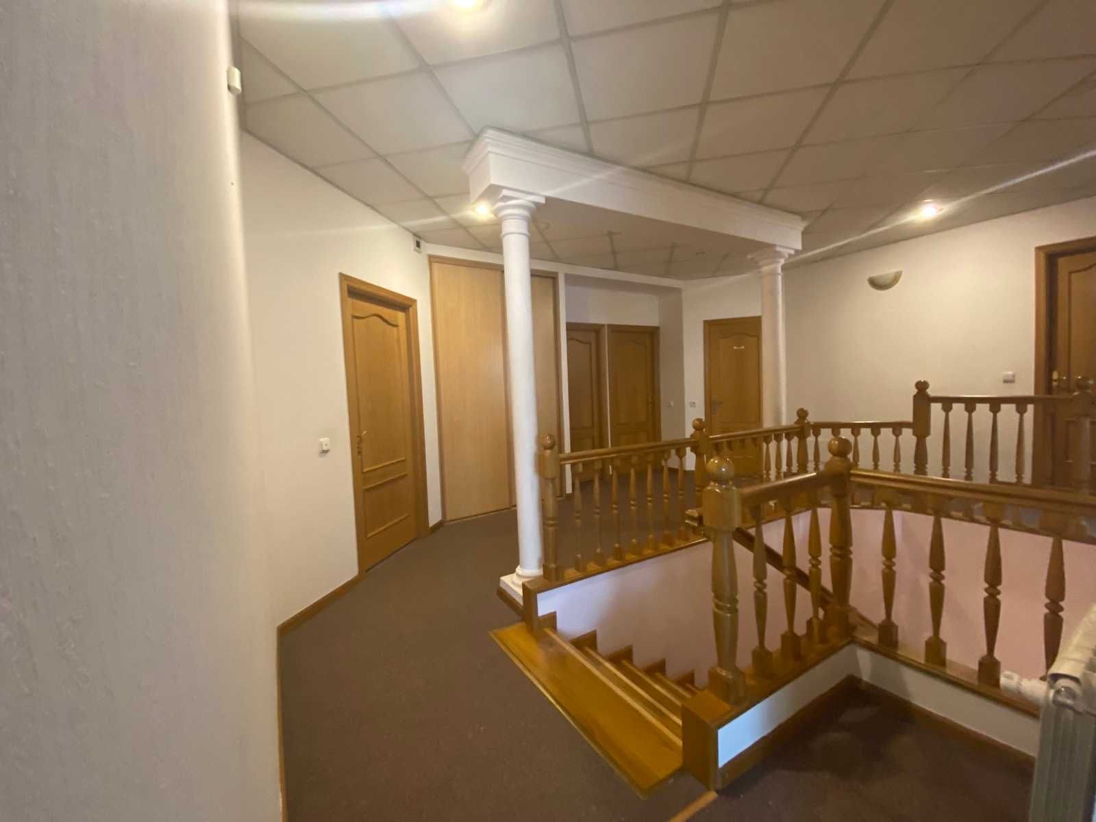 Продаж офісного приміщення Центр  Владимирская  Яр. Вал Золоті Ворота