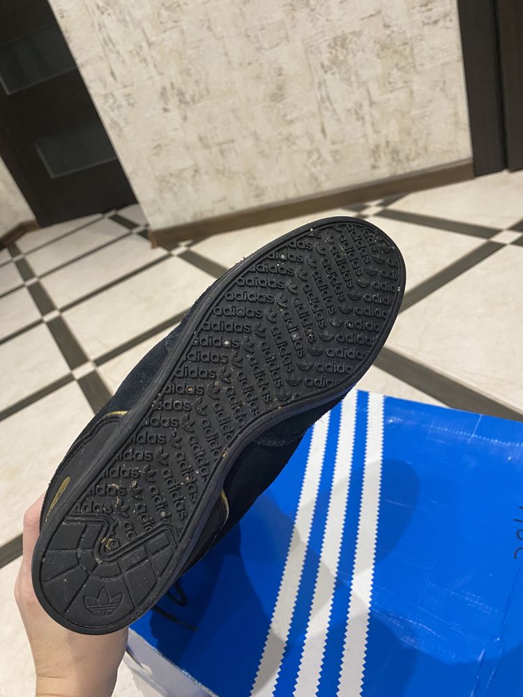 Зимові угги дутики сапоги Adidas