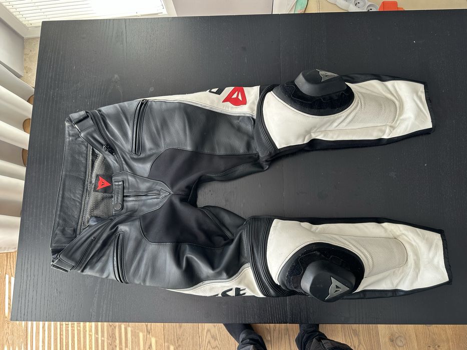 Motocyklowe spodnie skorzane Dainese rozm. 52