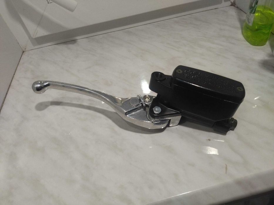 Тормозная машинка Honda cb400