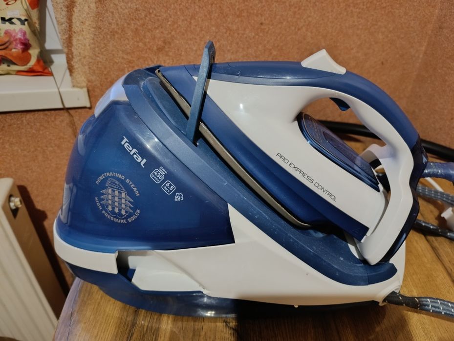 Потужний професійний парогенератор парова праска Tefal