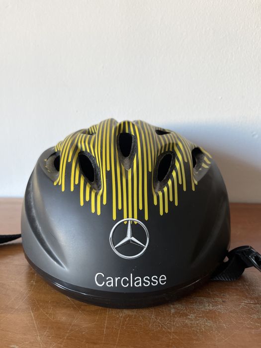 Capacete Mercedes World Bike Tour
