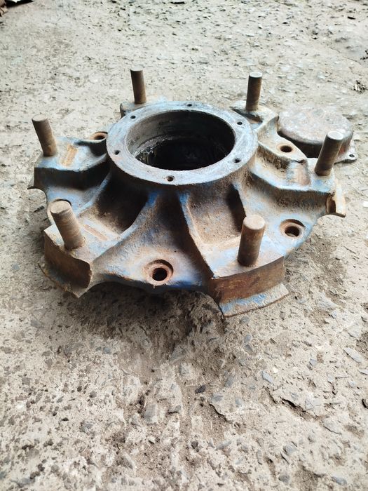 Ступица колеса прицепа 1ПТС-9, ПРТ, МЖТ, НТС, 2ПТС-6