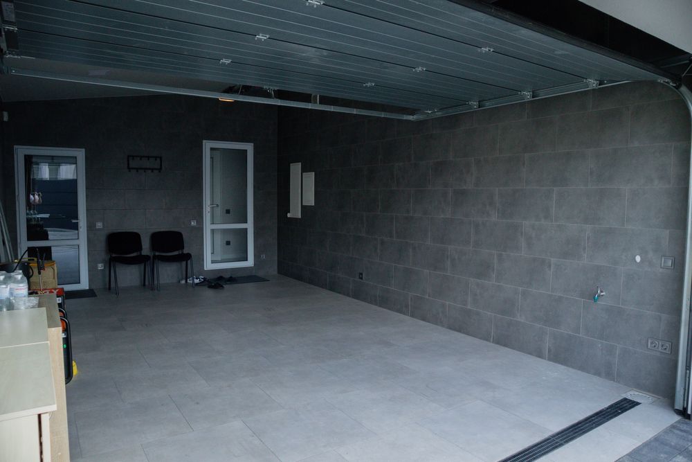 Продається унікальний архітектурний та дизайнерський будинок!