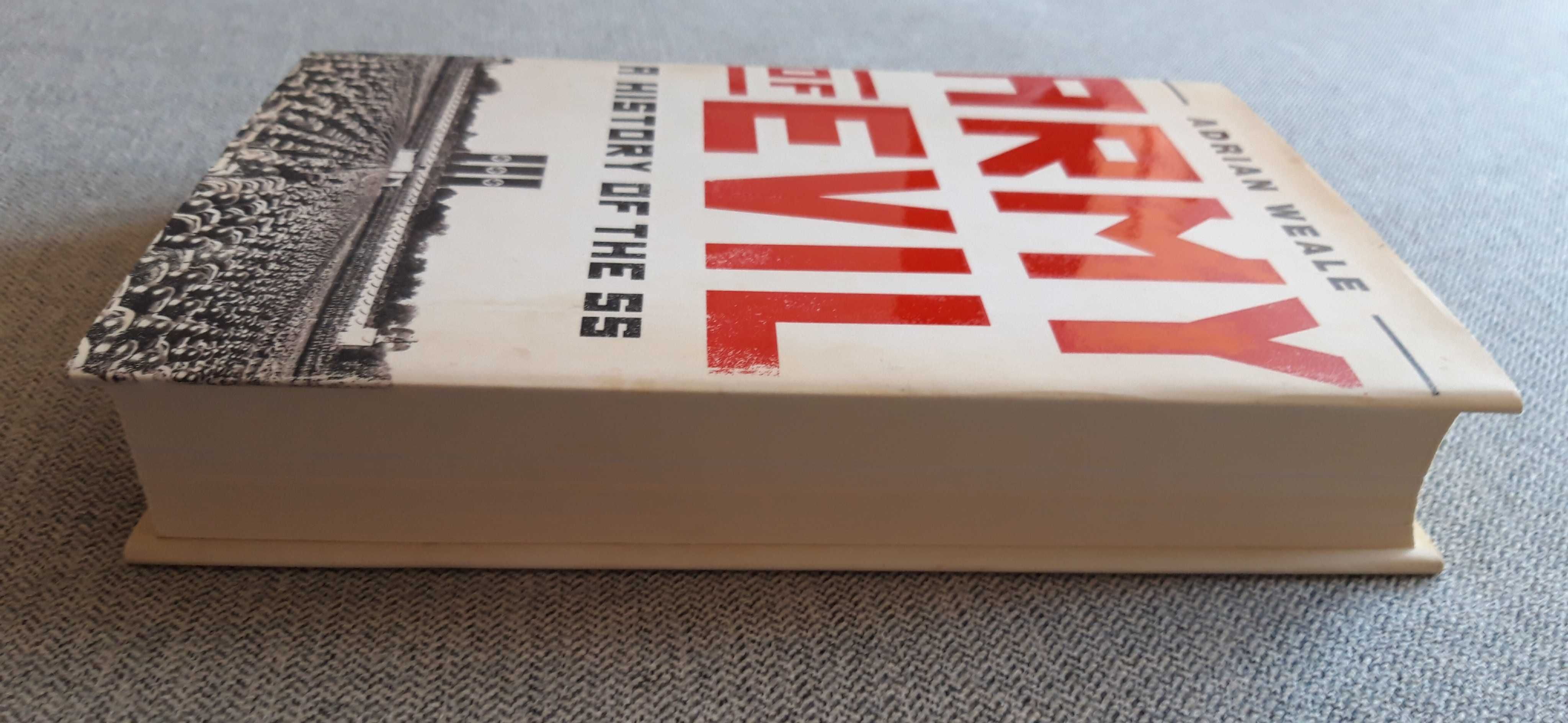 Livro "Army of Evil - A historia of the SS"