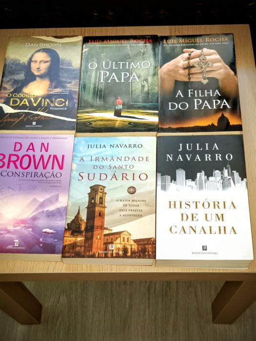 Livros diversos em bom estado