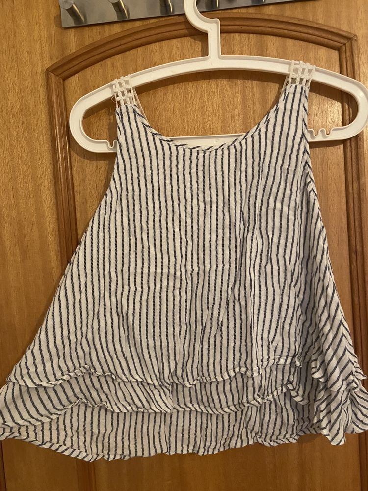Top com renda e riscas - Stradivarius