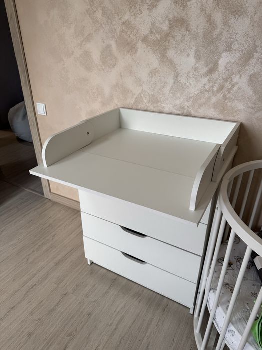 Пеленальний комод, дитячий комод з пеленальним столиком