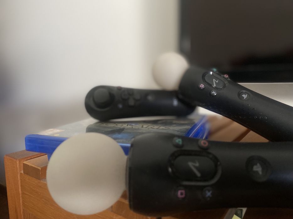 PlayStation 3 + 3 comandos +acessório CAM+ 2 Joysticks+ 17 jogos PS3