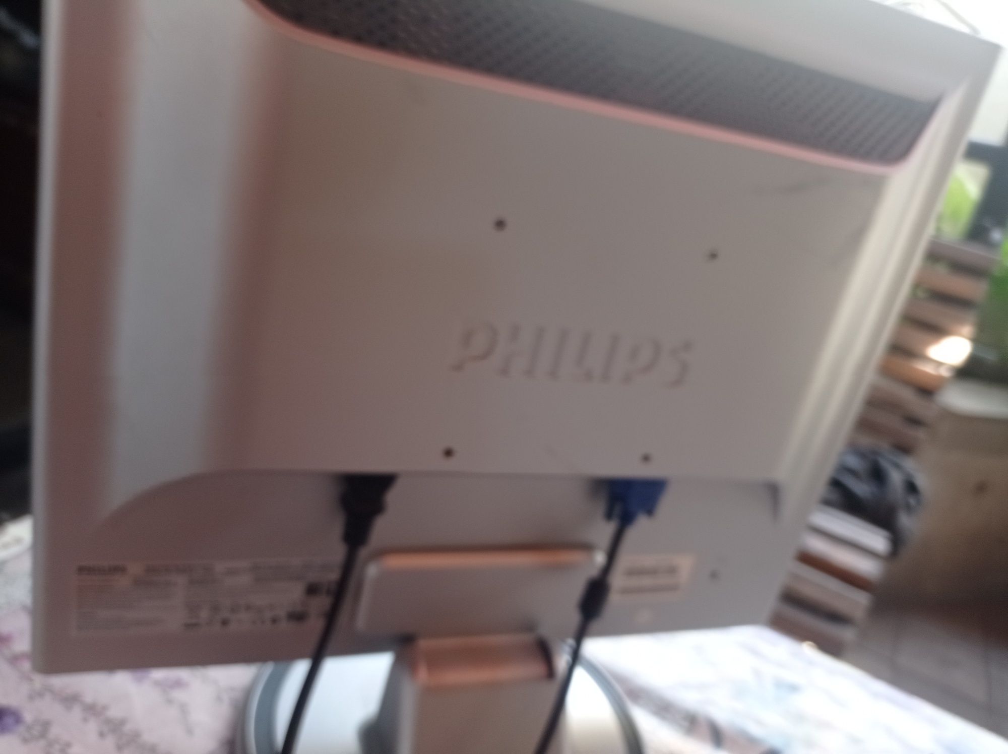 Монитор Phillips 19".
