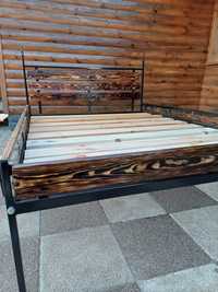 Nowe drewniane łóżko