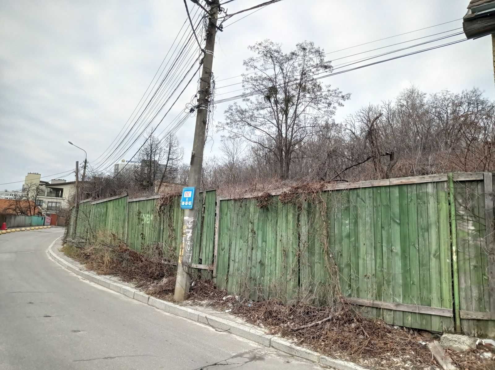 Продаж землі на вул. Редутна (15 соток)
