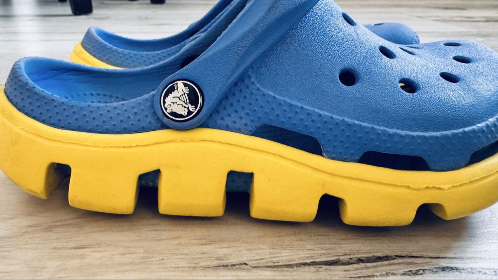 Crocs w7 M5 оригінал