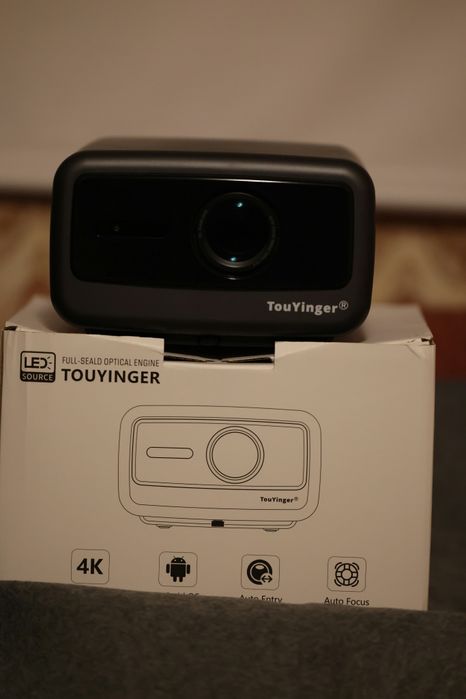 Продам ігровий проектор Touyinger Q12w pro 3/128