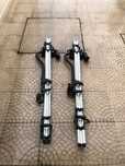 Barras de tejadilho e suporte para 2 bicicletas Thule