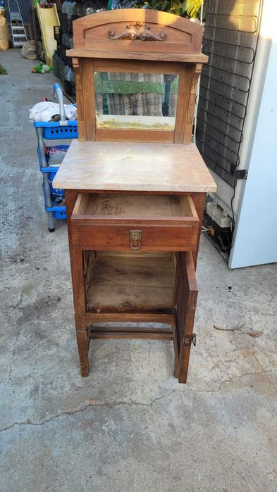 1 Mesinha de Cabeceira Antiga Madeira