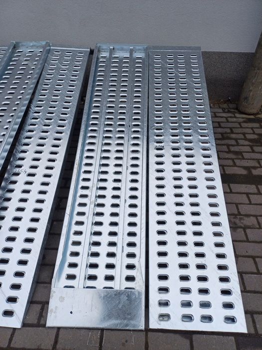 Najazdy podjazdy lohr stalowe ocynkowane 2mb  Producent