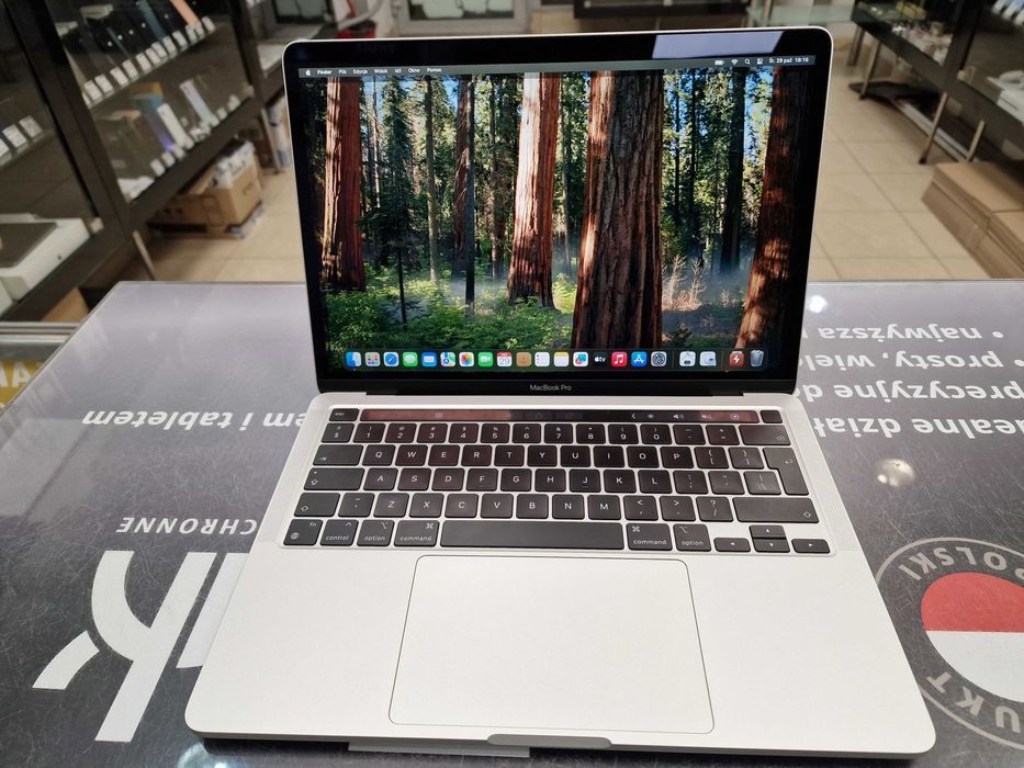 Macbook PRO 13 2020/ M1/ 8GB/ 512GB/ Silver/ 51 cykli/ Grade A-