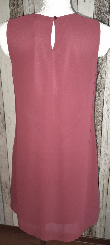 Sukienka z ozdobna aplikacja Bodyflirt S 36