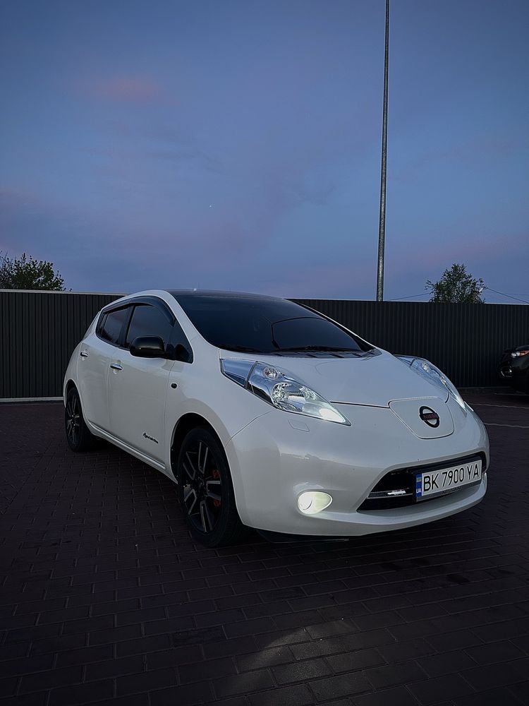 Nissan leaf з WEBASTO в продажі