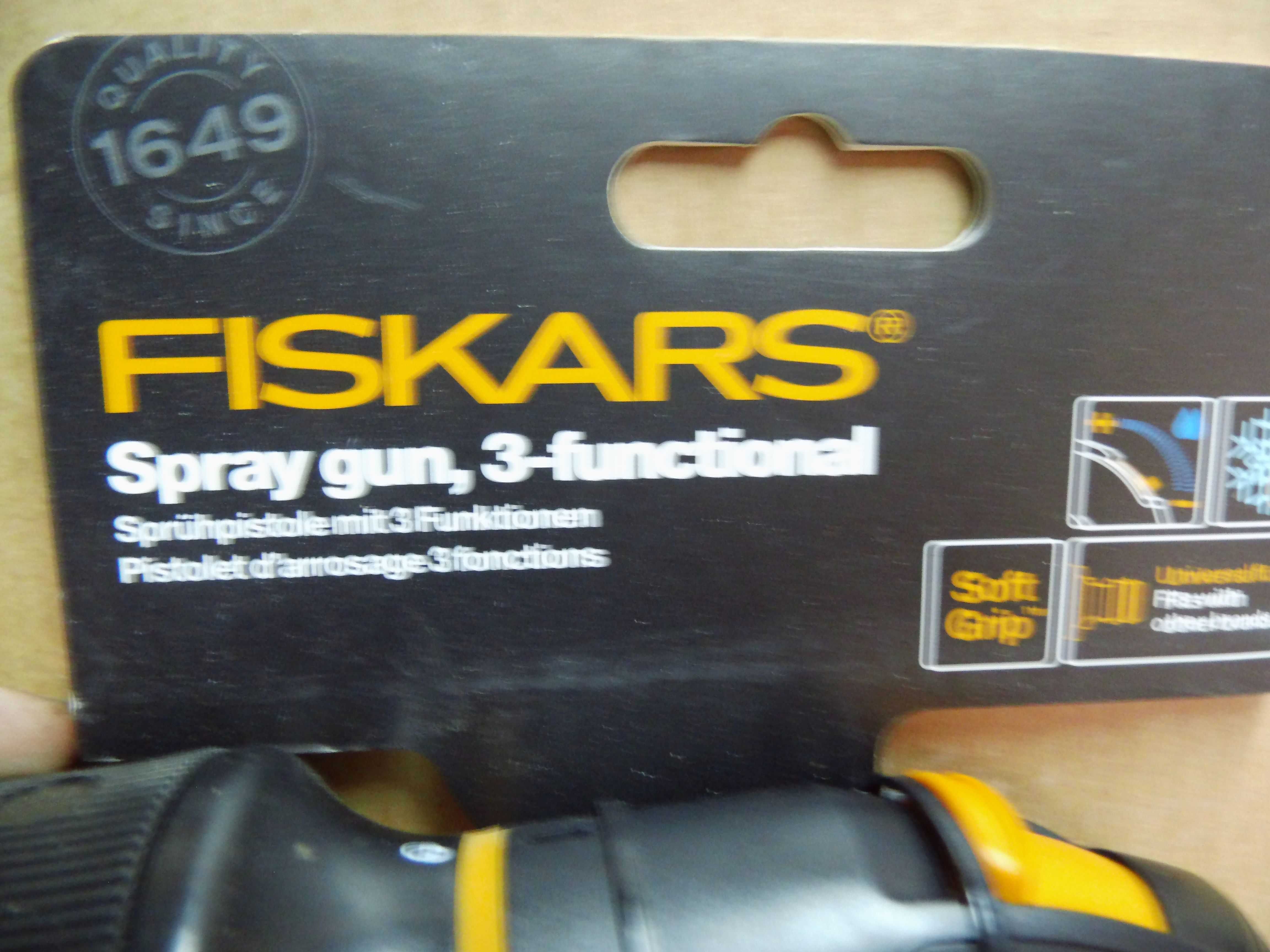 FISKARS pistolet zraszający 3 funkcyjny