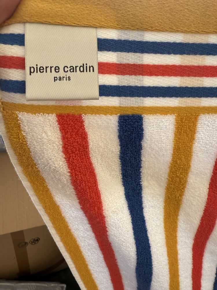 Toalhao de praia pierre cardin