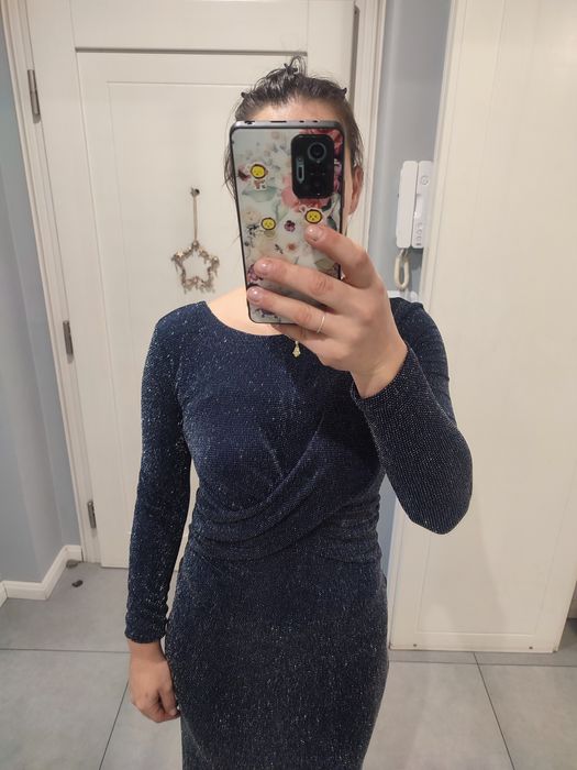 Granatowa sukienka maxi