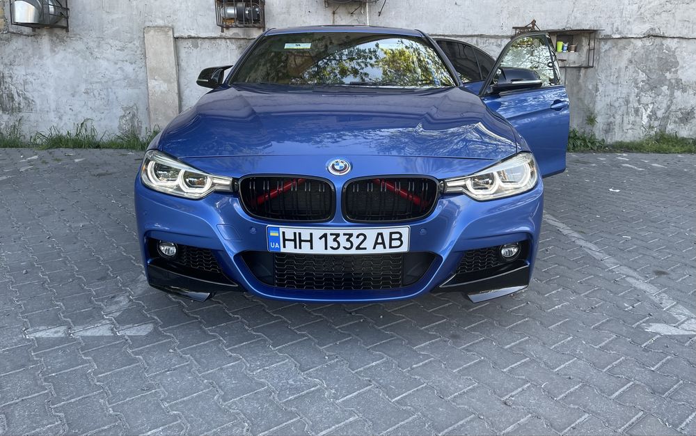 БМВ f30  340i b58.