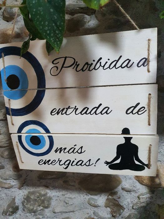 Placa decorativa de madeira