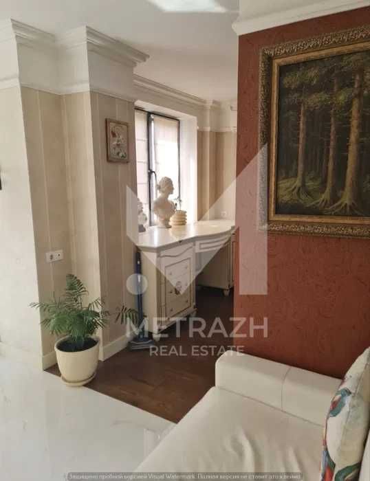 Продам 1к квартиру с паркоместом. Центр.Научная