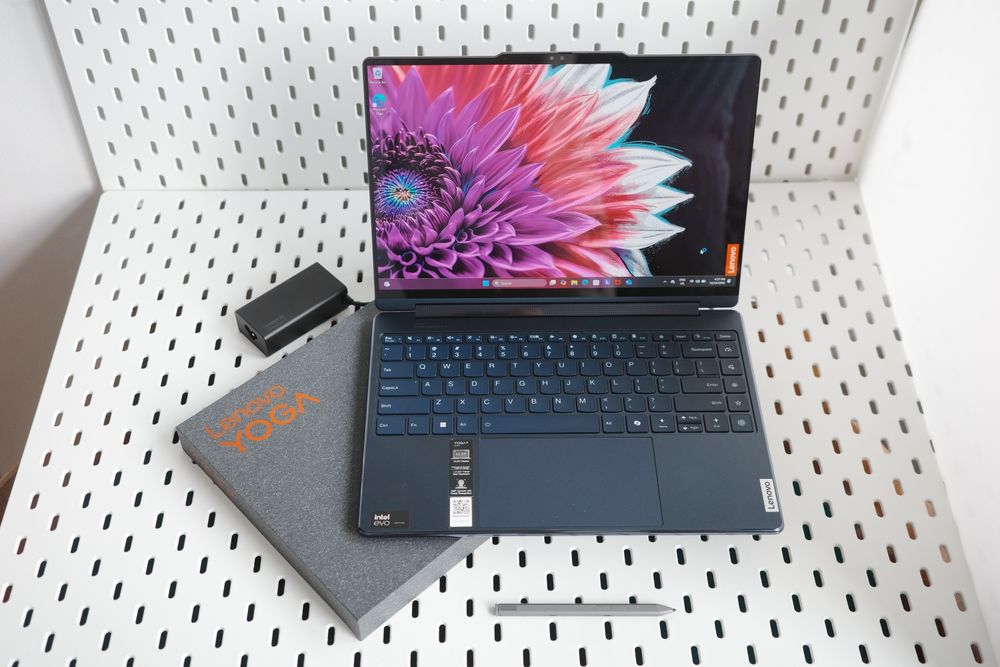 Lenovo Yoga 9  14IMH9 Ultra 7 155H 16GB 1TB 3K OLED Ultrabook 360 2w1