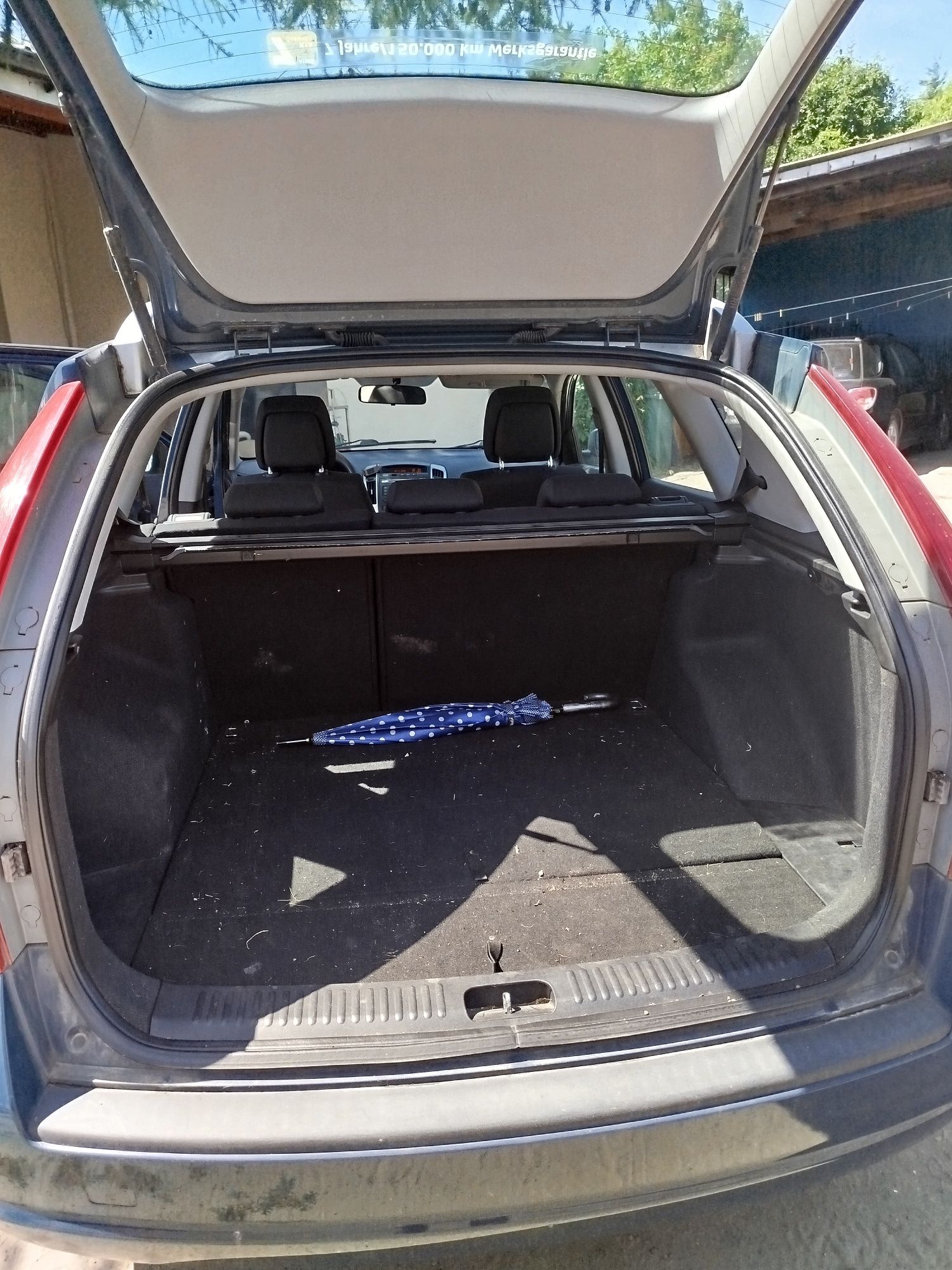 Kia Cee'd kombi granatowy