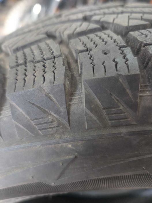 резина зима 265-70 R 17  HANKOOK