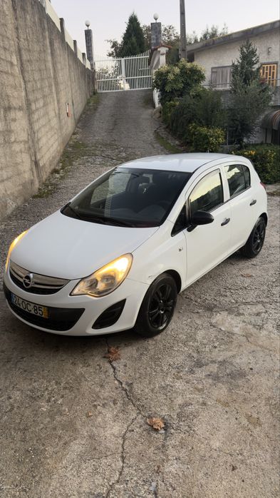 Opel corsa D 2013  1.3 CDTI 5 lugares