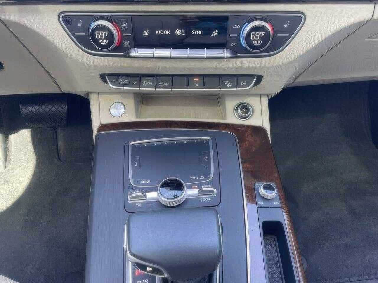 2018   Audi   Q5
