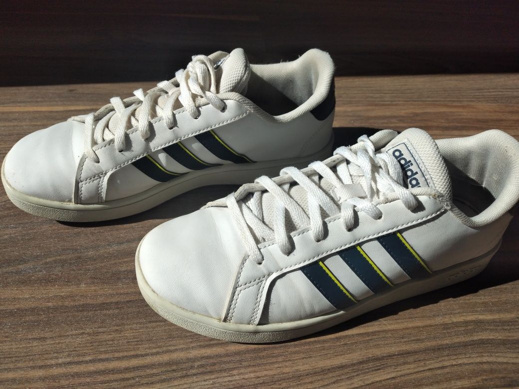 Ténis Adidas N°38