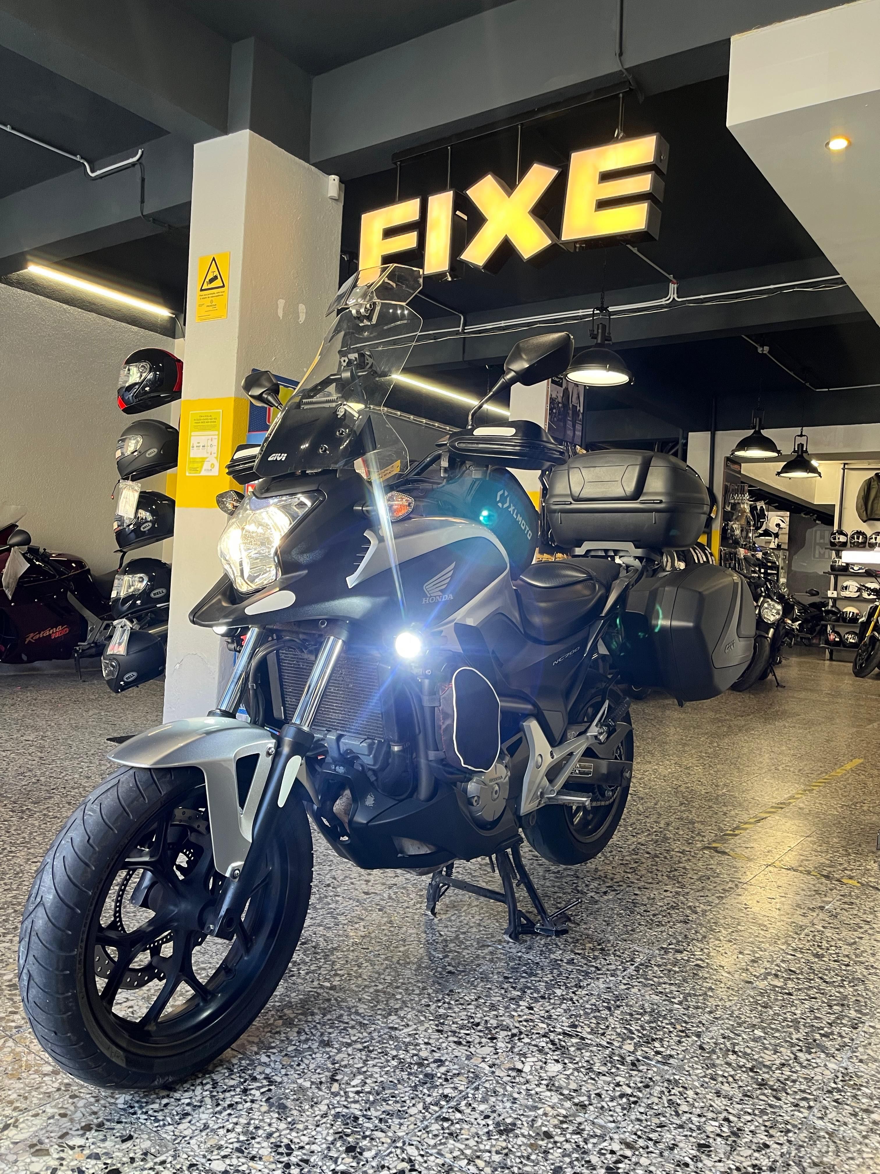 Honda NC DCT (caixa automática)  Muito Estimada e com Extras