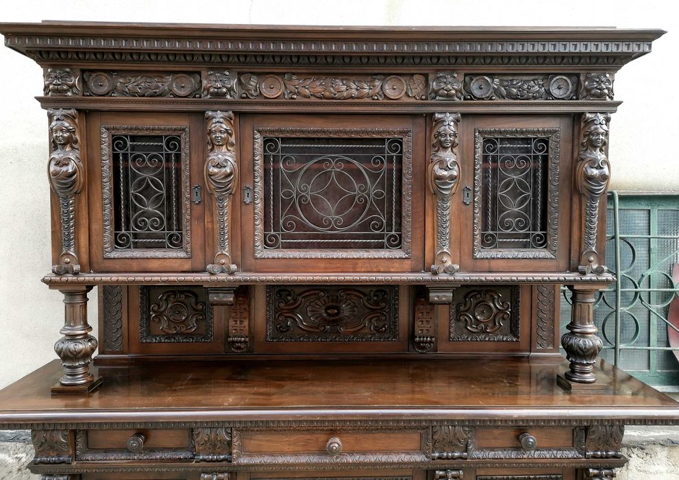 *Kunsztowny kredens, neorenesans włoski, antyk* transport