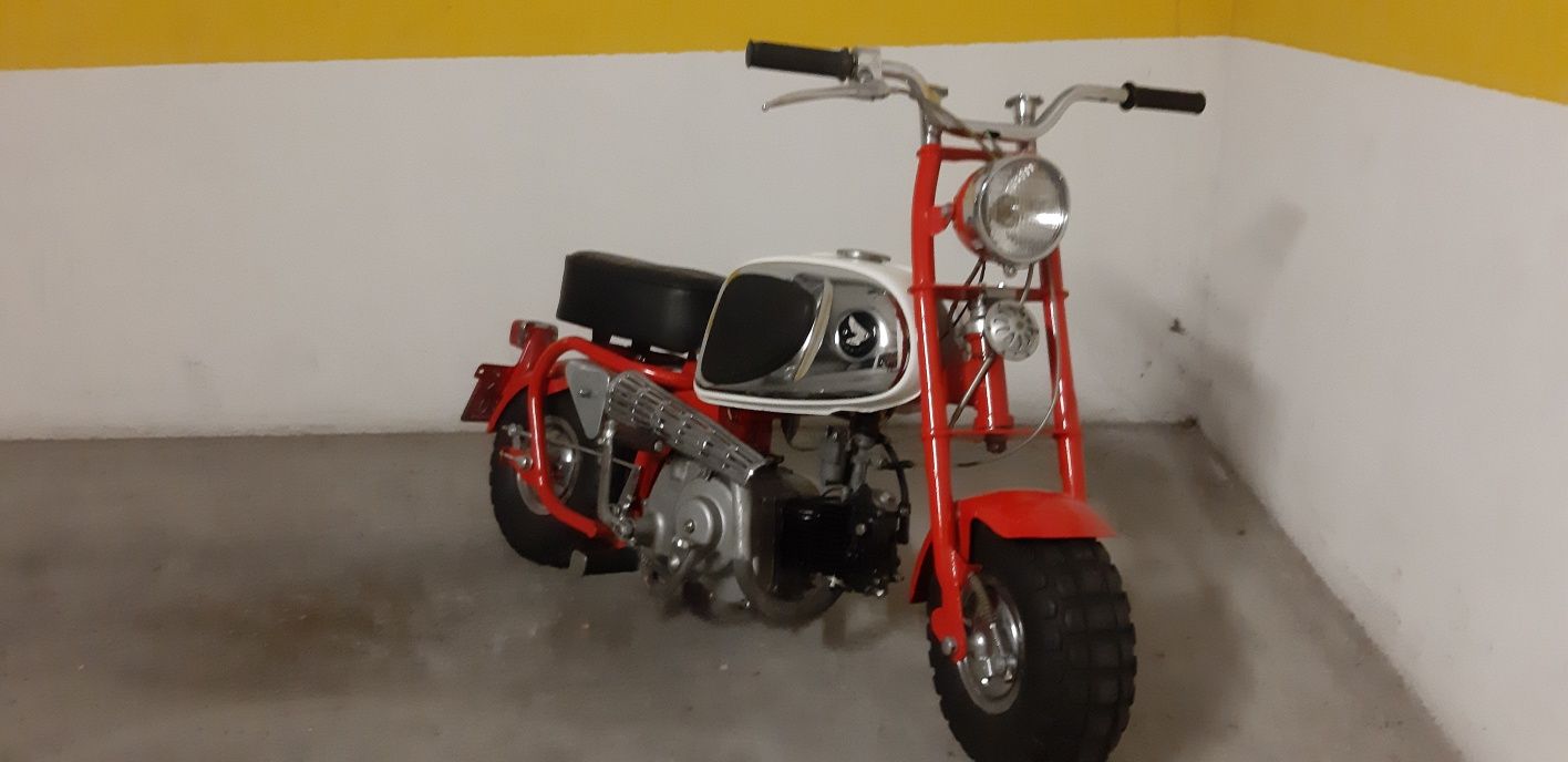 Honda CZ 100 ( Monkey , Mini trail )(Troco )