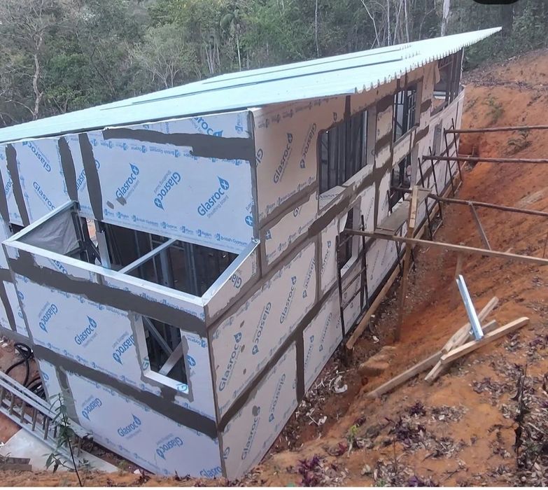 Remodelacoes, LSF