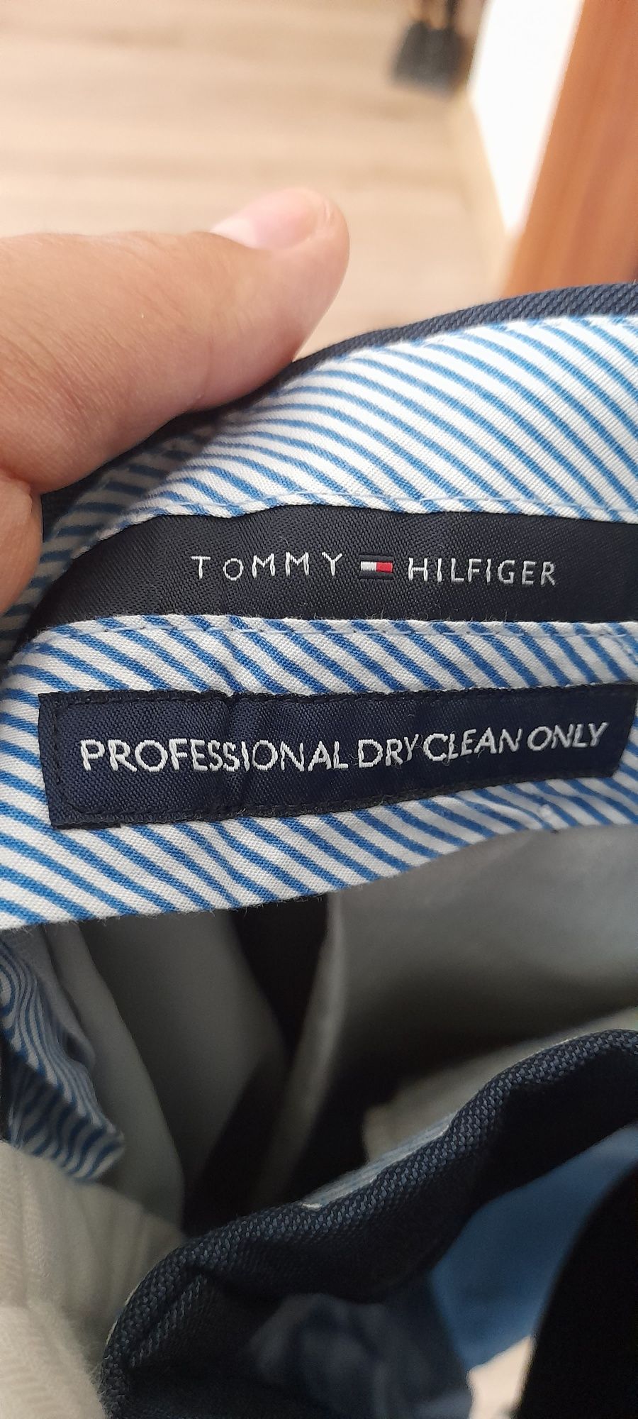 Garnitur granatowy-grafitowy Tommy Hilfiger