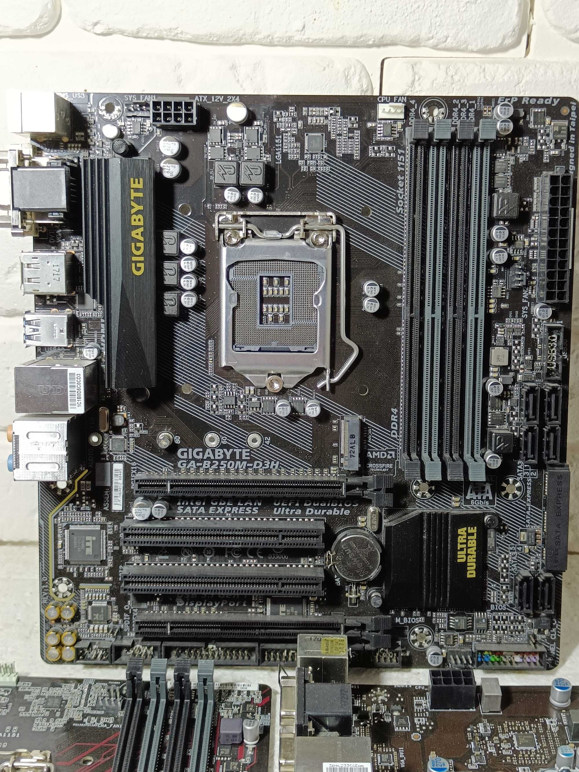 Материнська плата ASUS MSI Gigabyte B250M (M2) LGA1151 під 6-7 поколін