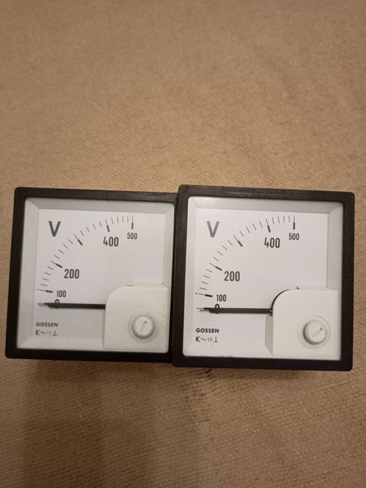 Gossen Voltomierz , Miernik napięcia panelowy 2 sztuki raczej NOWE !!!
