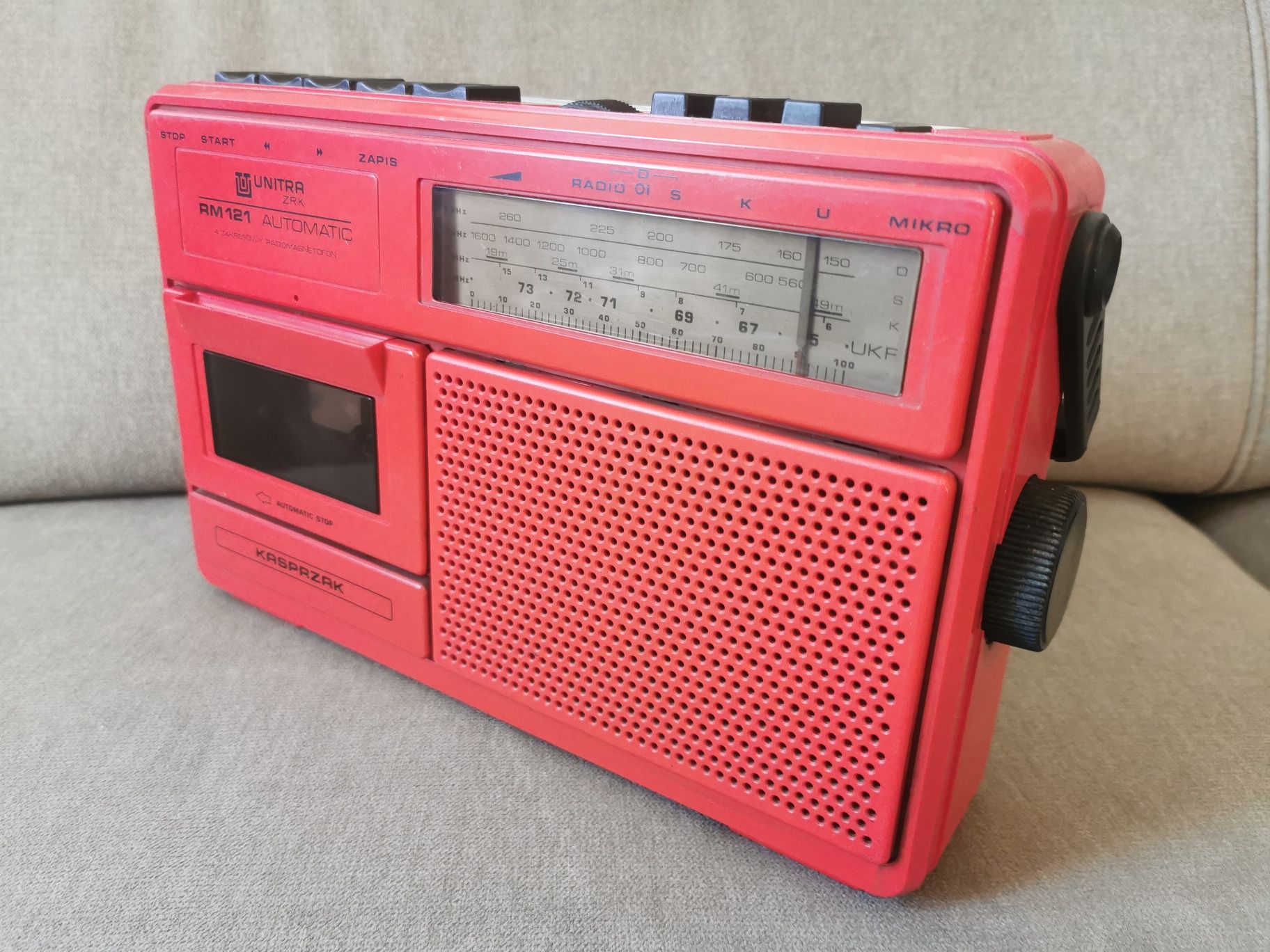 Radiomagnetofon Unitra RM121 Kasprzak czerwony
