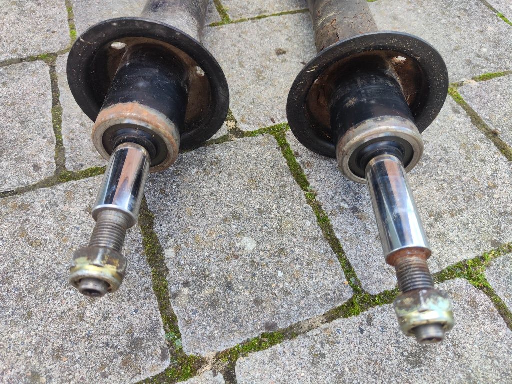 2x Amortyzatory przód do Renault Megane 1