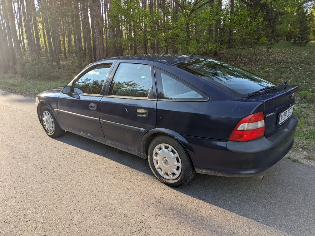 Vectra b 1.6 z gazem