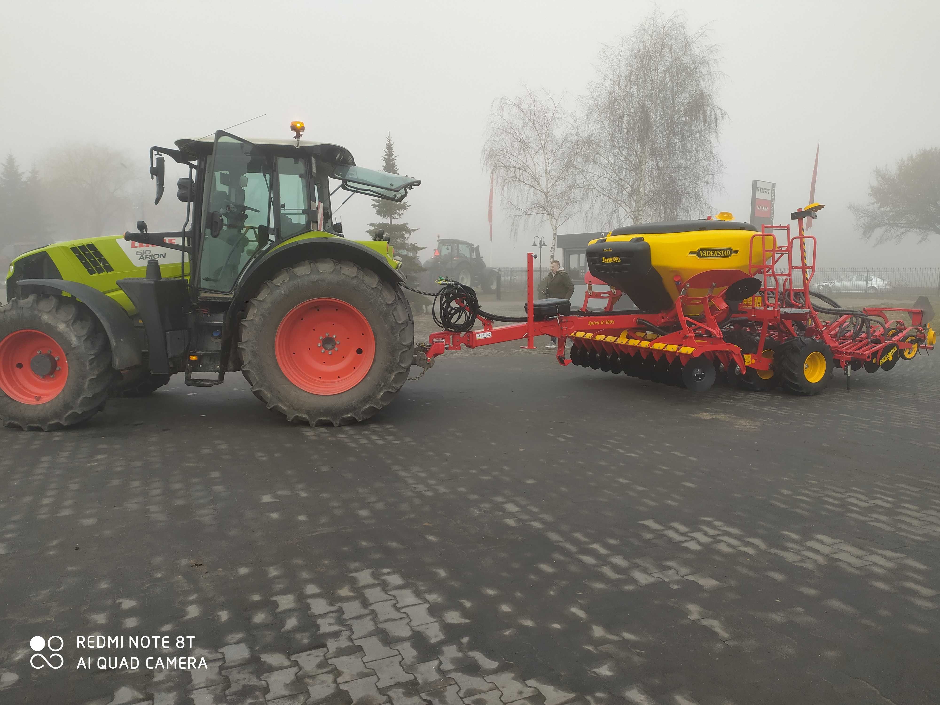 Siew zboża i rzepaku siewnikiem Vaderstad Spirit R 300 s