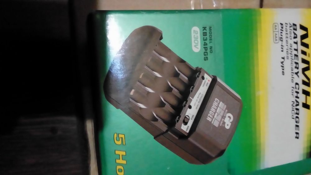 Зарядное устройство для пальчиковых аккумуляторов.